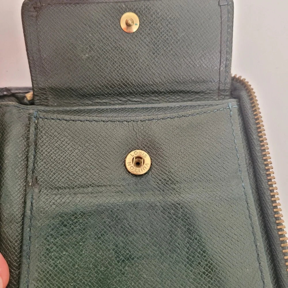 Louis Vuitton Taiga Leather Zip Around Bifold Wallet Green CA0011 Mens Compact